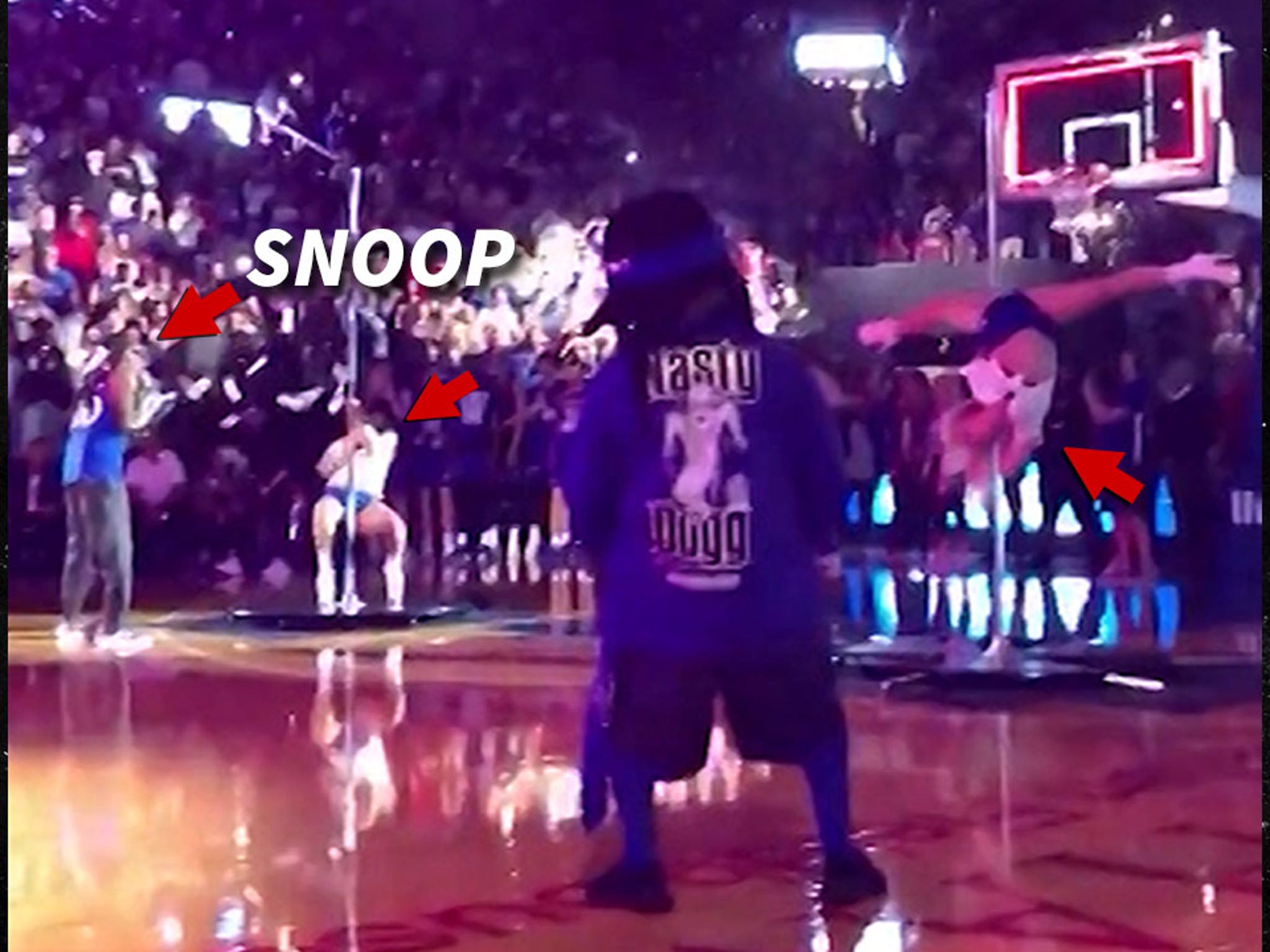 Kansas apologizes for risque Snoop Dogg show at hoops event