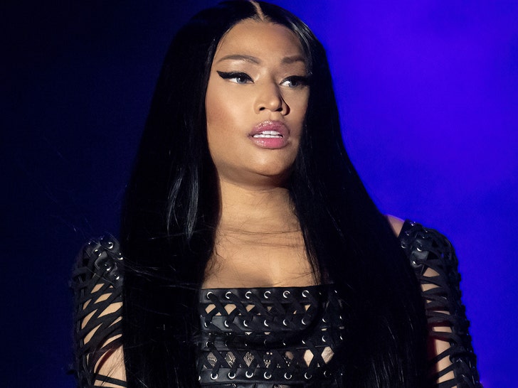 Nicki Minaj, Ödünç Alınan Mücevherlere Zarar Verdiği İddiasıyla Dava Açtı, Bunu Reddetti