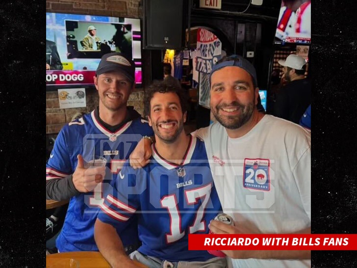 ricciardo with bills fans 2