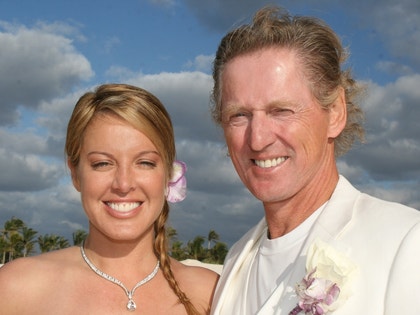 Elizabeth Vargas Bernt Bodel Together 6