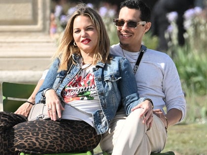 0422-David-Del-Rio-Wife-In-Paris-PRIMARY