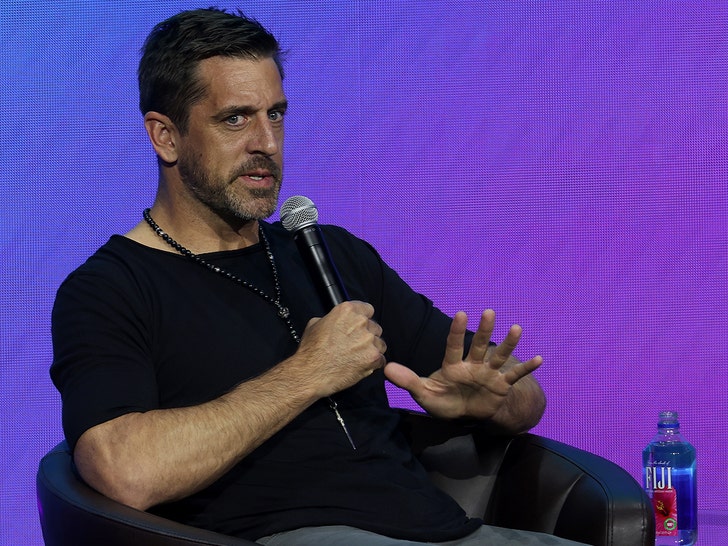 Aaron Rodgers Drops Anti-Vax Joke at Psychedelics Conference – Rolling Stone