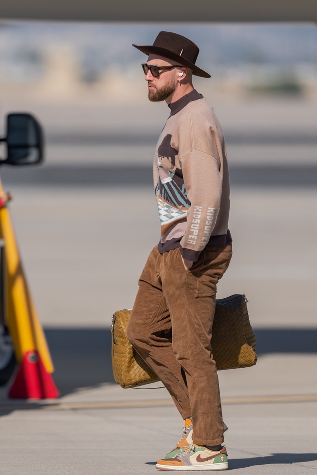 1004 Travis Kelce Fashion Photos 12