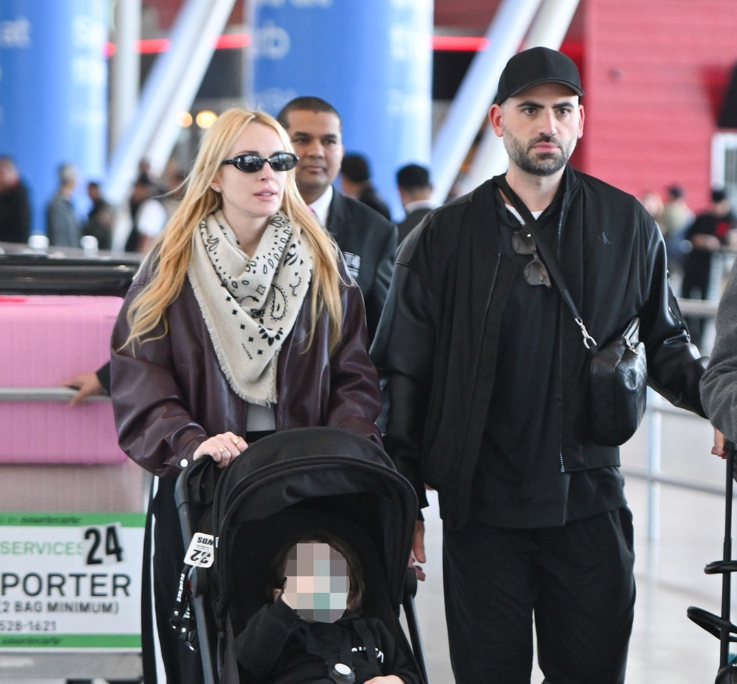 Lindsay Lohan Arrives NYC 2
