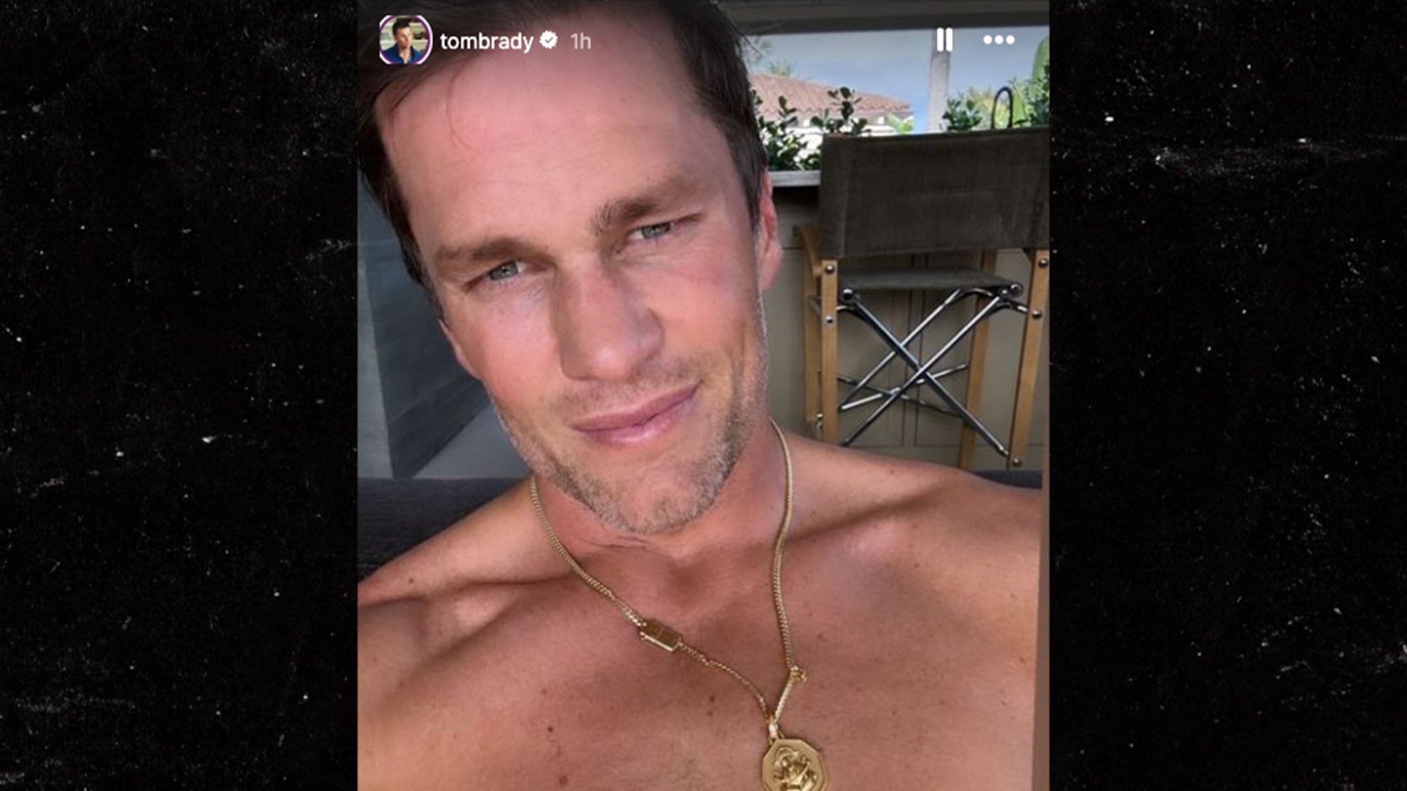 Tom Brady Posts Shirtless Thirst Trap While Poolside At New Miami