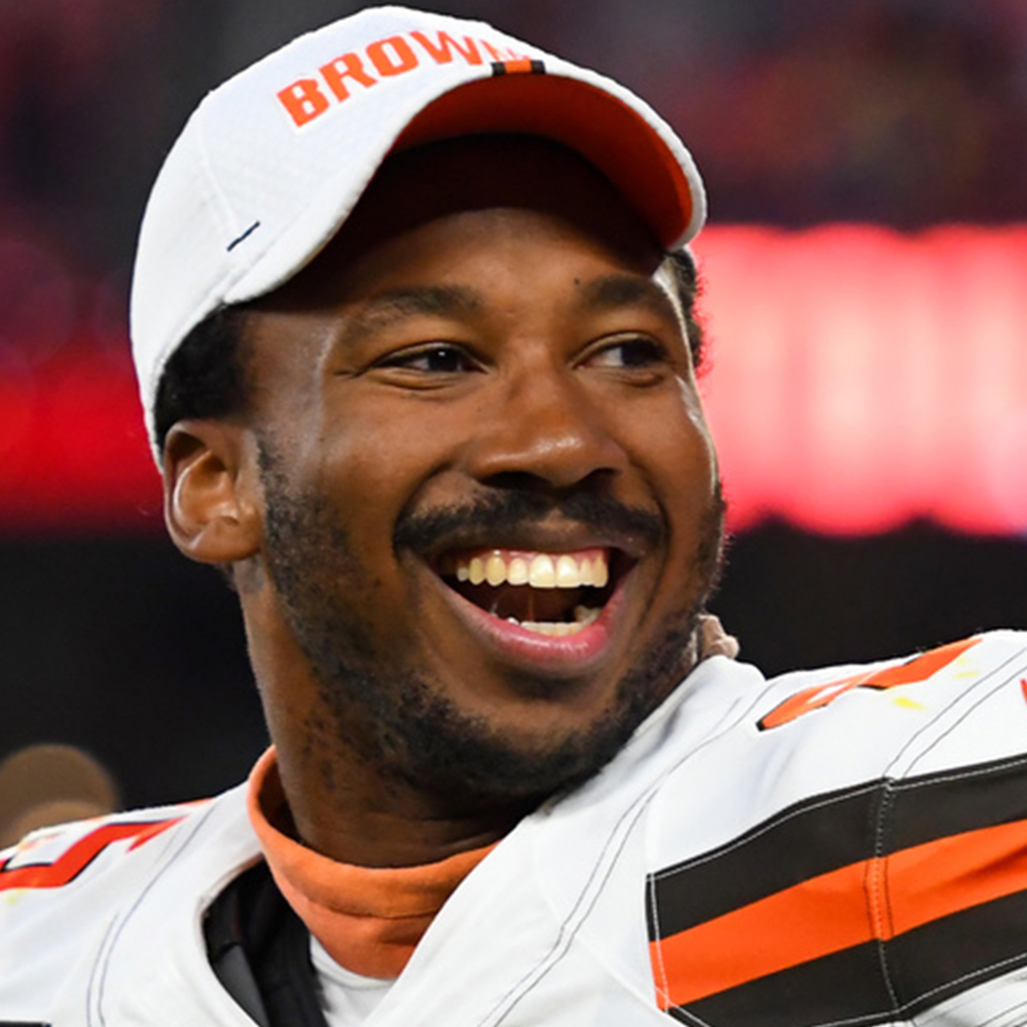 Myles Garrett named Browns' Walter Payton Man of Year, a