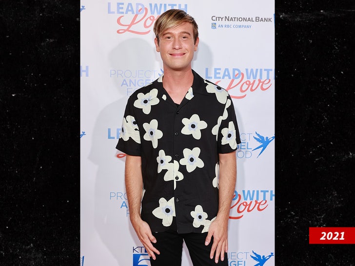 tyler henry sub getty swipe