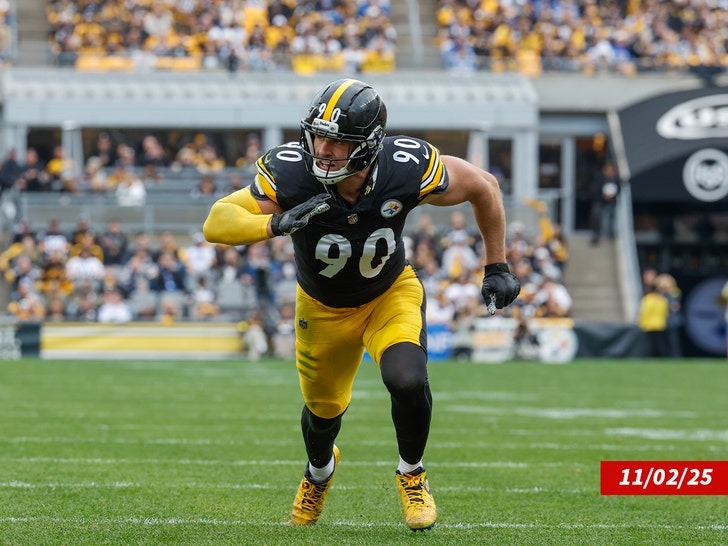 tj watt on the feild getty