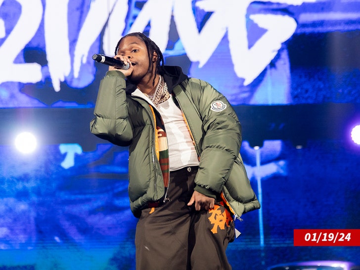 42 Dugg performing getty