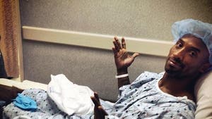 Kobe Bryant -- Getting Surgery, High on Pain Pills