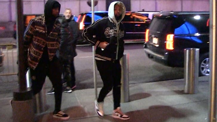 Odell Beckham Jr. Ditches Walking Boot for Knicks Game