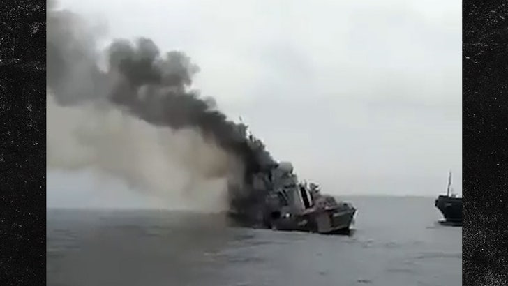 Rus Savaş Gemisi Ukrayna Füze Saldırısının Ardından Batan Göründü