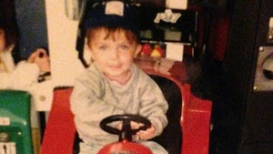 0727-frankie-muniz-cute-kids-primary_720
