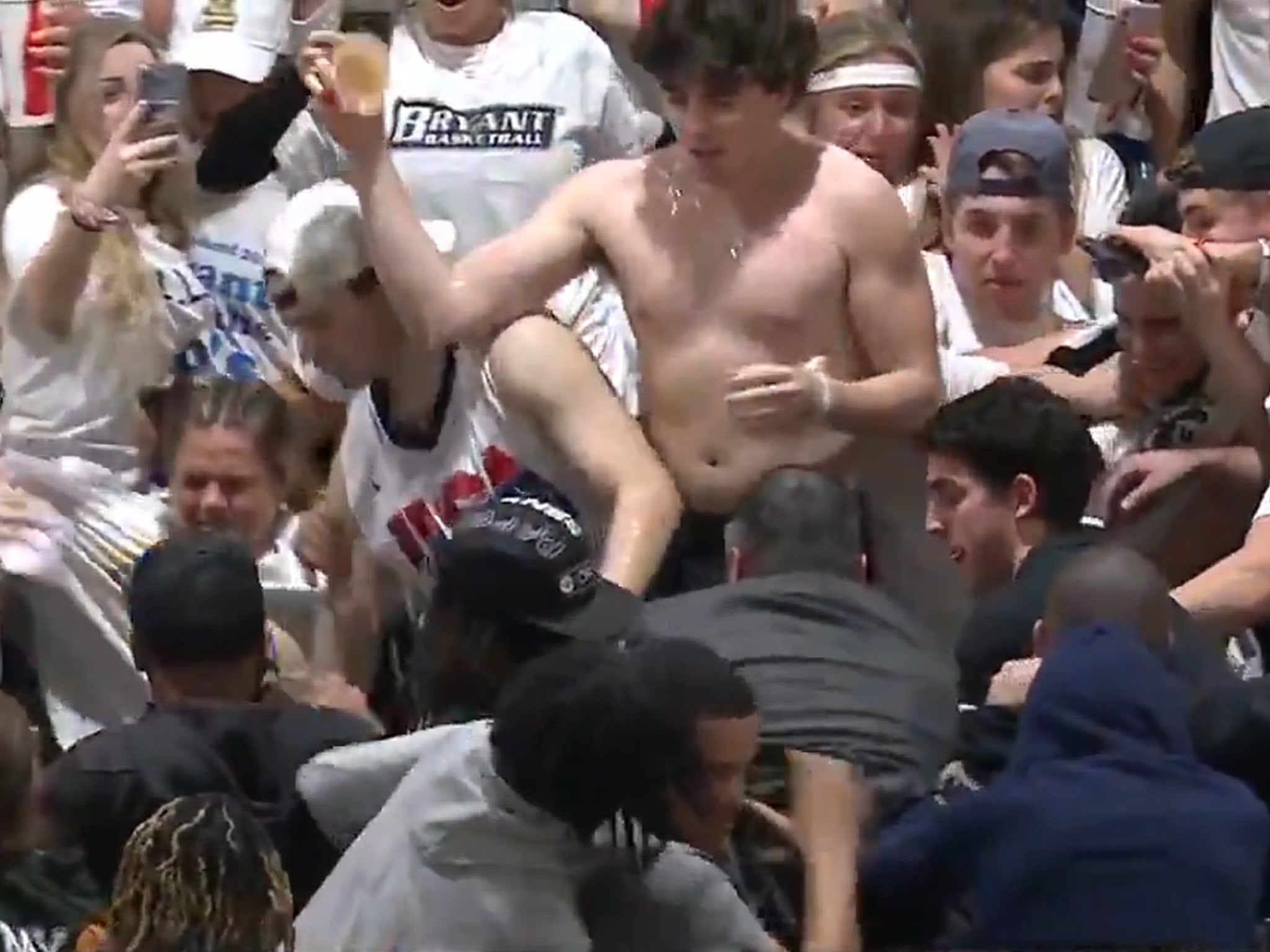 Massive Brawl Breaks Out During Wagner/Bryant Game