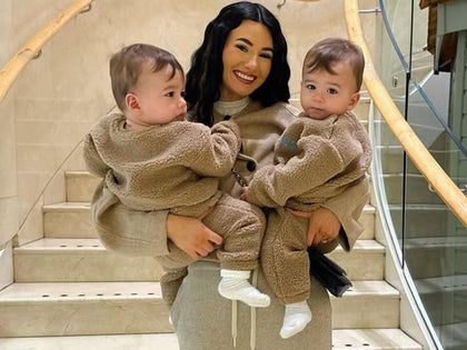 1110-Brittany-Miller-Social-Shots-