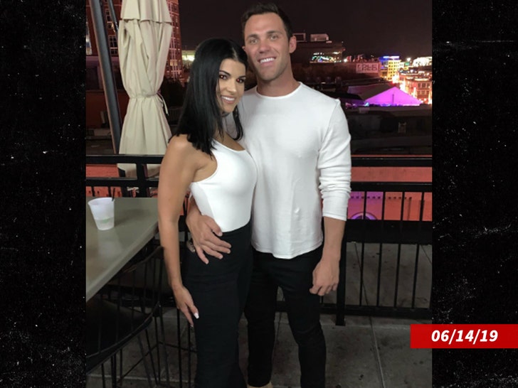 alex-kompothecras-elisa-salerno-sub-ig-2