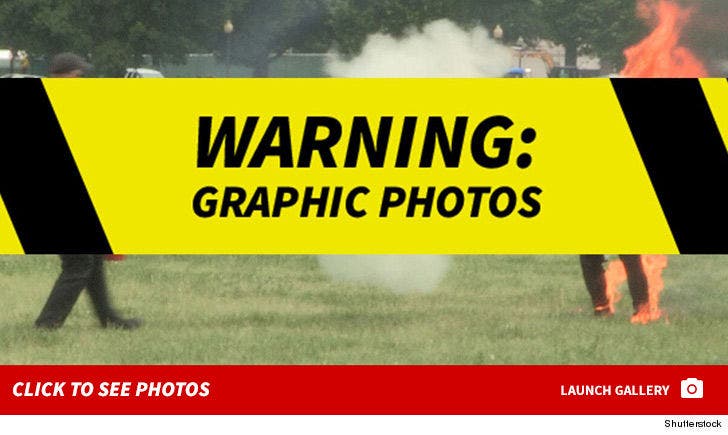 Man Sets Himself on Fire near the White House - Graphic Photos