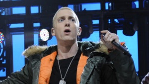 1104-eminem-getty-snl