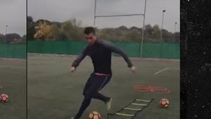 Cristiano Ronaldo -- Blazing Speed Training ... With Legendary 'King Feet' (VIDEO)