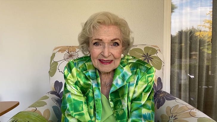 f75b84fe56f94c42aebb865355504d39 md | Betty White's Estate Going Up for Auction, Over 1,500 Pieces of Memorabilia | The Paradise News