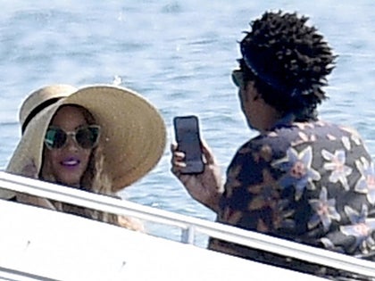 0905-beyonce-jay-z-italy-birthday-photos-primary