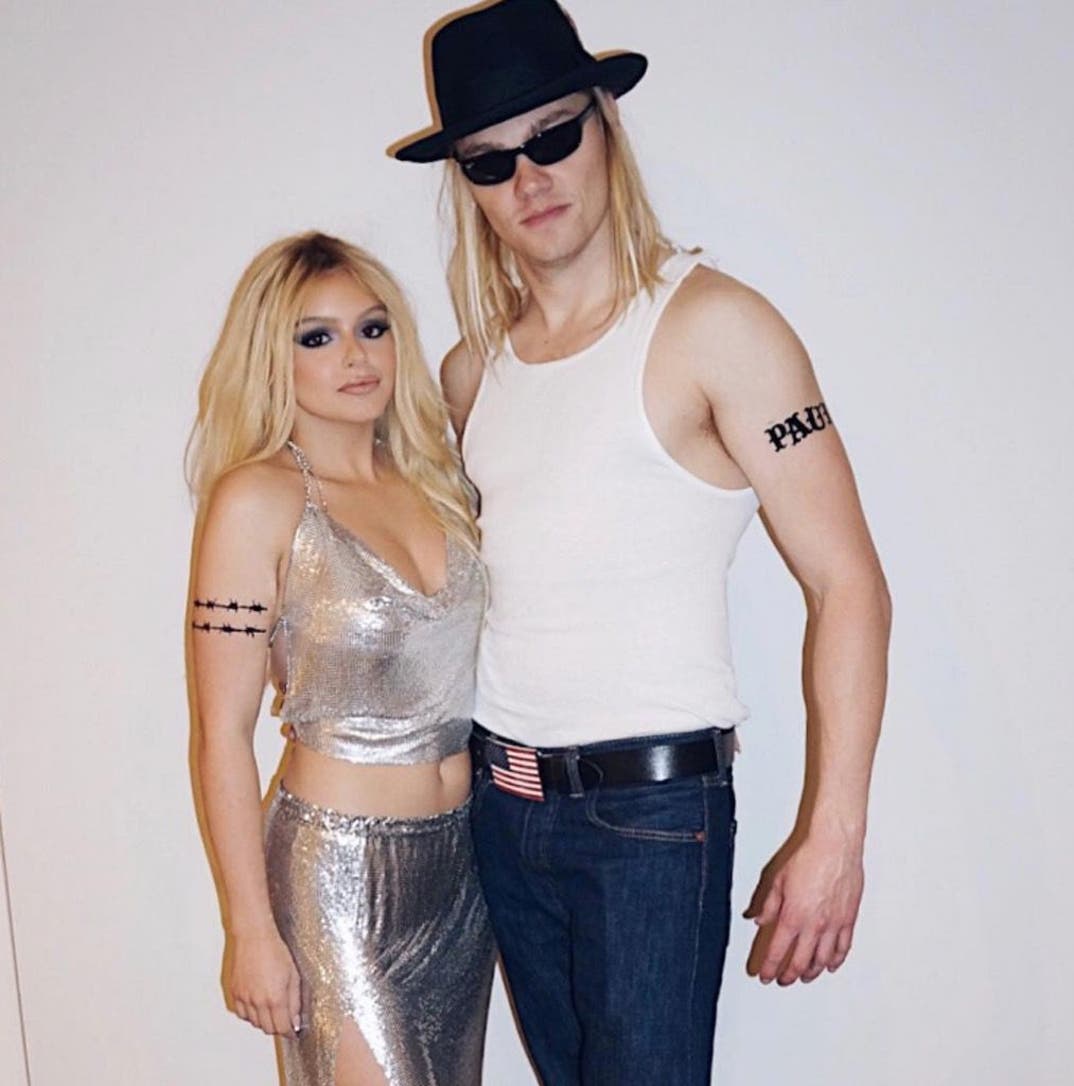 Ariel Winter and Levi Meaden as Pamela Anderson and Kid Rock