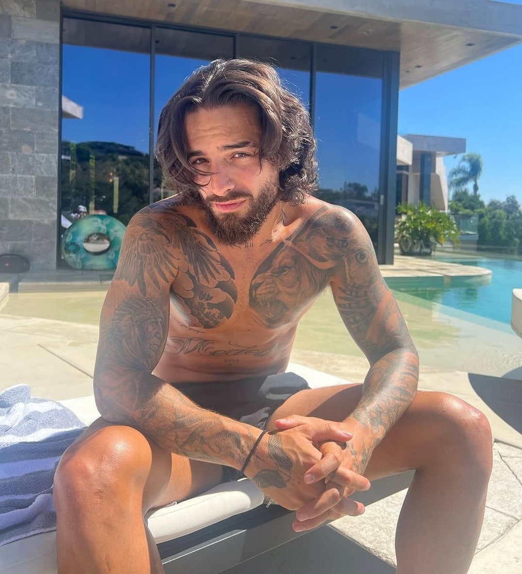 0127 Maluma Hot Shots 18