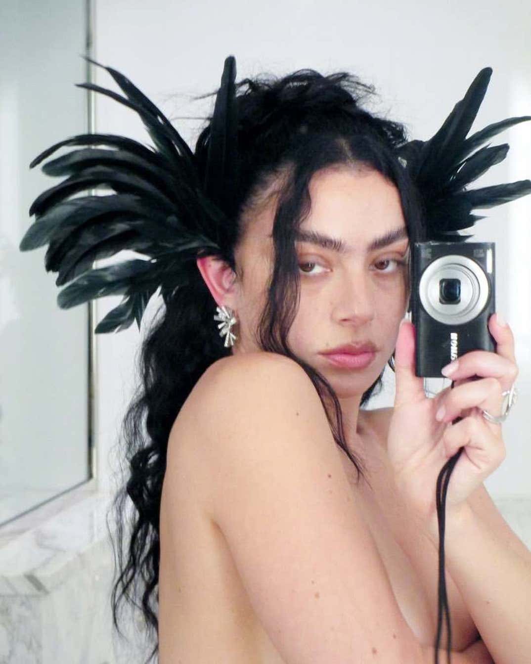 Charli XCX Hot Shots 10