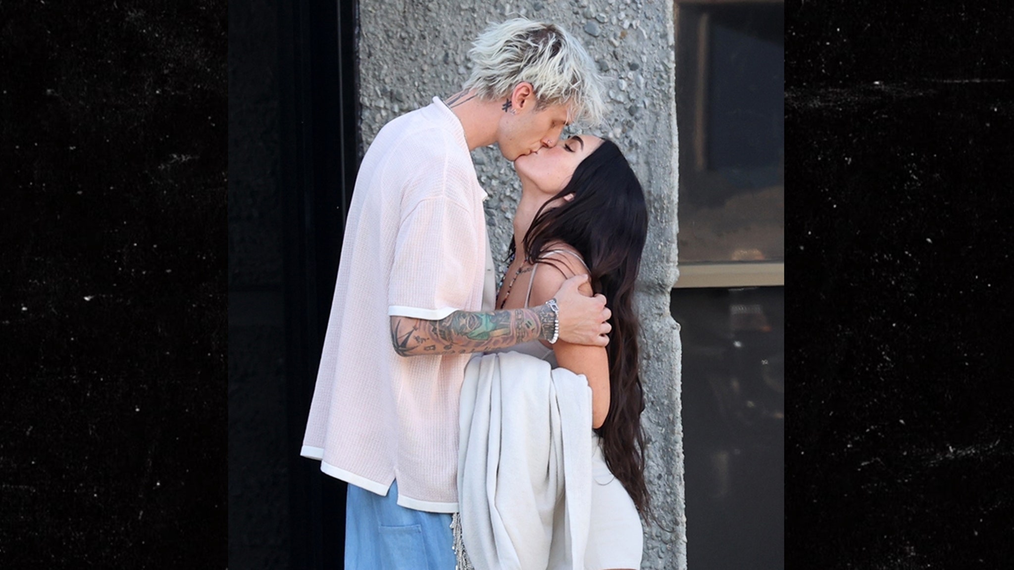 Machine Gun Kelly and Megan Fox Make Out After Cops Pull Them Over