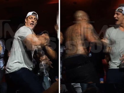 020215_gronk_primary_dance