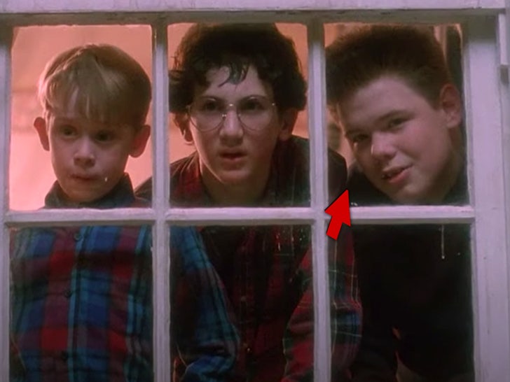 Devin Ratray in home alone