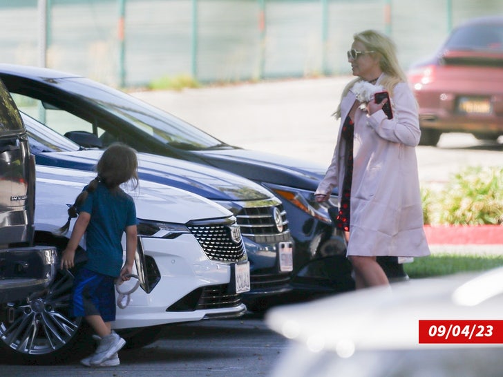 Britney Spears y su hijo en Backstage