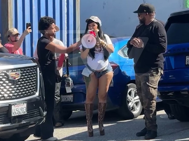 Cardi b