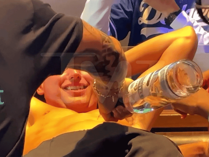 102925_प्रभावी_देव_आणि_बस्टर्स_प्राथमिक