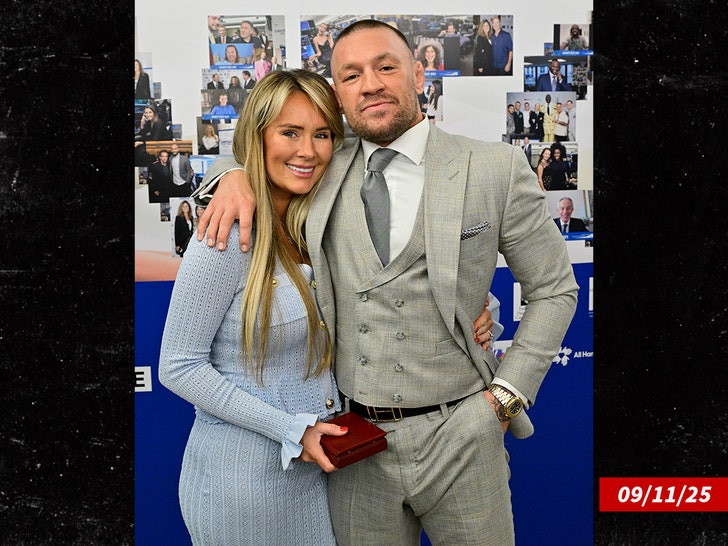 conor mcgregor dee devlin sub getty swipe 1