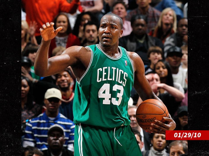 sub-kendrick-perkins-celtics-getty-1