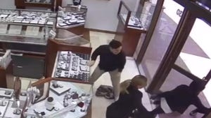 Jewelry Store Employees Fight Back Against Smash-and-Grab Thieves