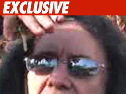 0113_gene_simmons_ex_tmz_01