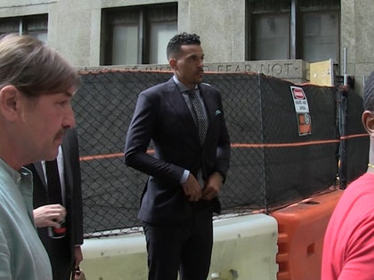 0627-matt-barnes-outside-court-TMZ-01