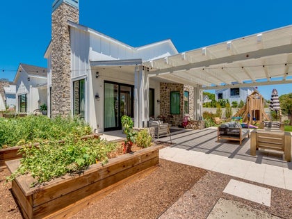 1006-Brie-Bella-Lists-Arizona-Home-photos-primary
