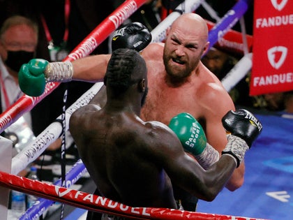 Tyson Fury Fight Boxing Ring photos 6