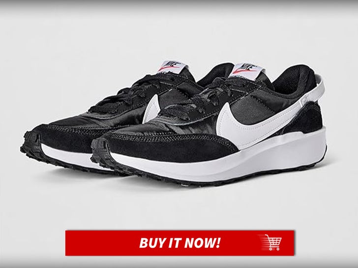 Nike-womens-waffle-debut-shoes-fall-neakers-main