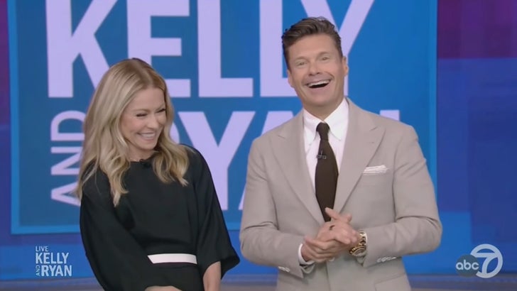 Ryan Seacrest tears up on last 'Live': Kelly Ripa calls it 'emotional