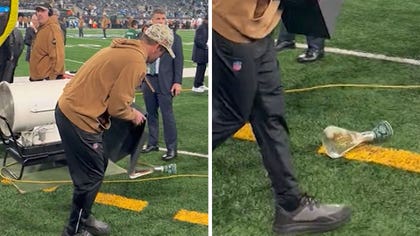 111023-aaron-rodgers-bong-kal