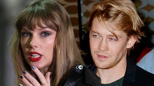 Taylor Swift's Publicist Blasts Fake Report About Joe Alwyn Marriage