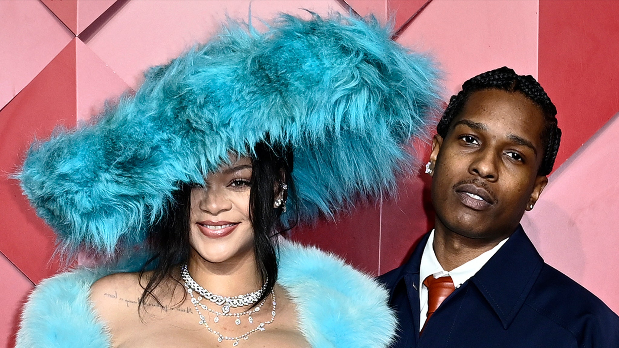 Rihanna Gets Called Out by Fans For Looking Like the Cookie Monster