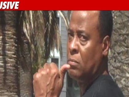 0823_Conrad_Murray_tmz_ex