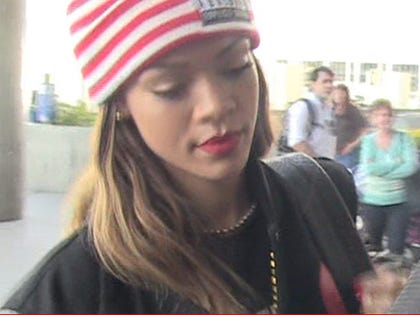 0713-rihanna-sued-tmz