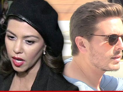 0616-kourtney-scott-tmz-01