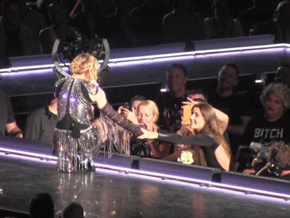 032116_madonna_primary